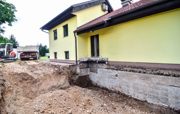 Concrete Foundation Repair in Benton